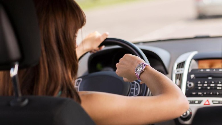 Jelang Long Weekend, Tol Jakarta-Cikampek Mulai Padat Jelang Long Weekend, Tol Jakarta-Cikampek Mulai Padat