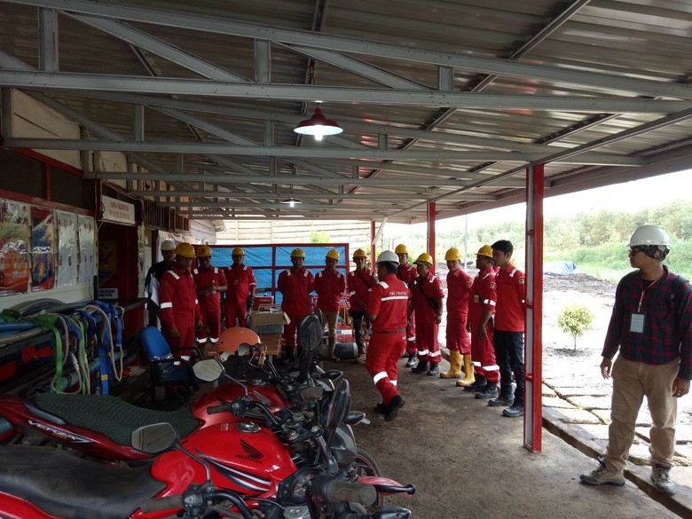 Sulitnya Memadamkan Api dan Cerita Mistis dari Pemadam Sulitnya Memadamkan Api dan Cerita Mistis dari Pemadam