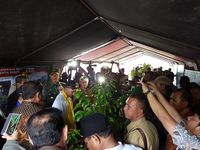 'Menambang' Emas Hijau dan Emas Biru di Maluku