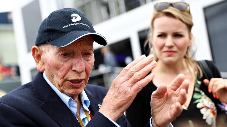 Juara Dunia GP 500 & F1, John Surtees, Meninggal Dunia Juara Dunia GP 500 & F1, John Surtees, Meninggal Dunia