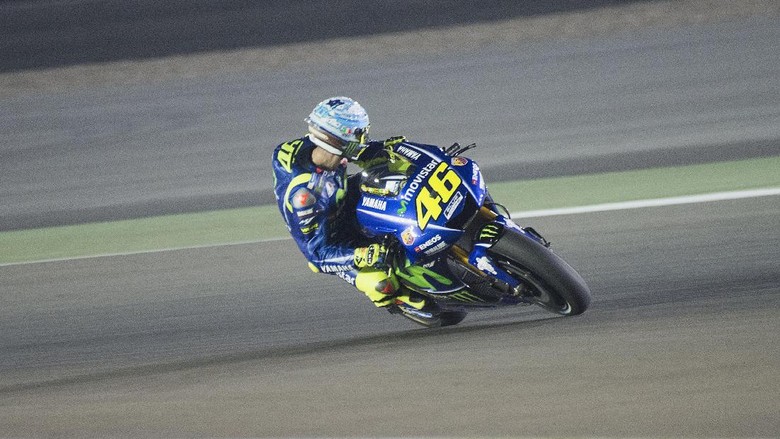 Bendera Merah Putih Terpasang di Motor Rossi dan Vinales Bendera Merah Putih Terpasang di Motor Rossi dan Vinales