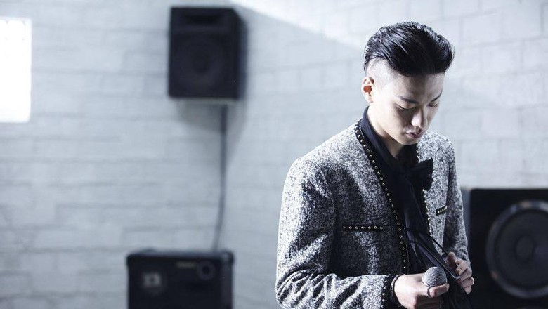 Rapper Iron Buka Suara Terkait Kabar Kekerasan pada Kekasih Rapper Iron Buka Suara Terkait Kabar Kekerasan pada Kekasih