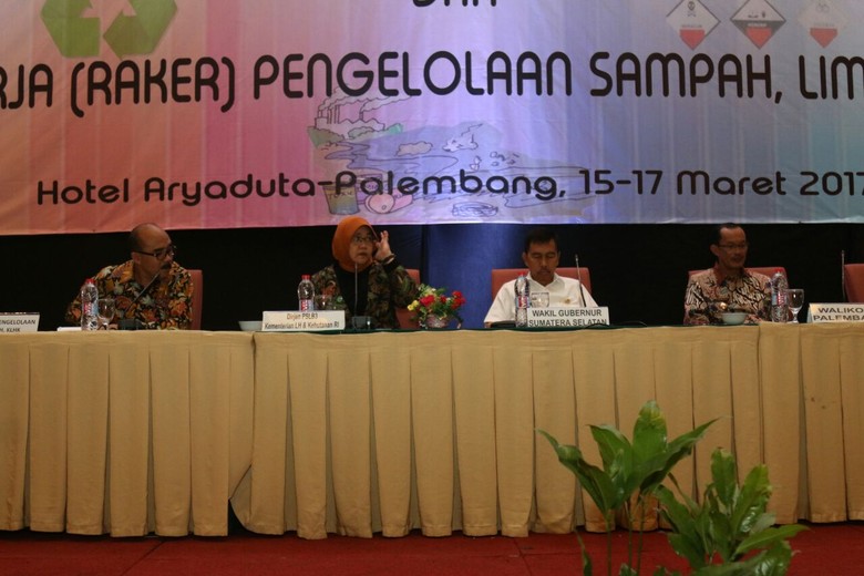 Pemprov Sumsel Bahas Pengelolaan Sampah Menjadi Energi Listrik Pemprov Sumsel Bahas Pengelolaan Sampah Menjadi Energi Listrik