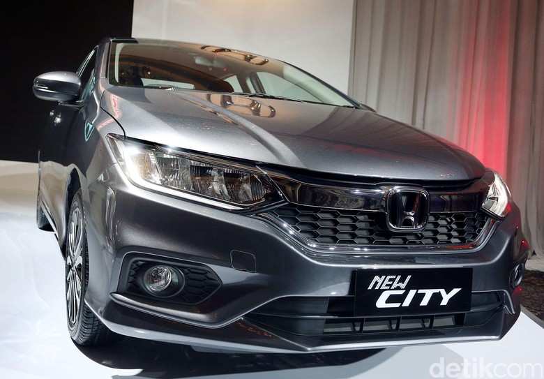 Honda Belum Niat Jadikan Sedan Sebagai Taksi Honda Belum Niat Jadikan Sedan Sebagai Taksi