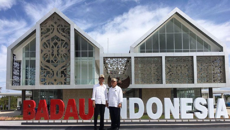 Dana Korupsi e-KTP Bisa Bangun 17 Infrastruktur Megah di Perbatasan Dana Korupsi e-KTP Bisa Bangun 17 Infrastruktur Megah di Perbatasan
