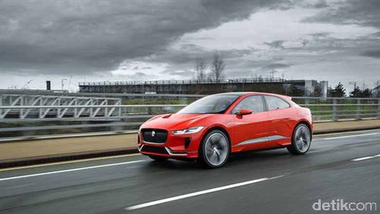 Jaguar Mulai Uji Mobil Listriknya Jaguar Mulai Uji Mobil Listriknya