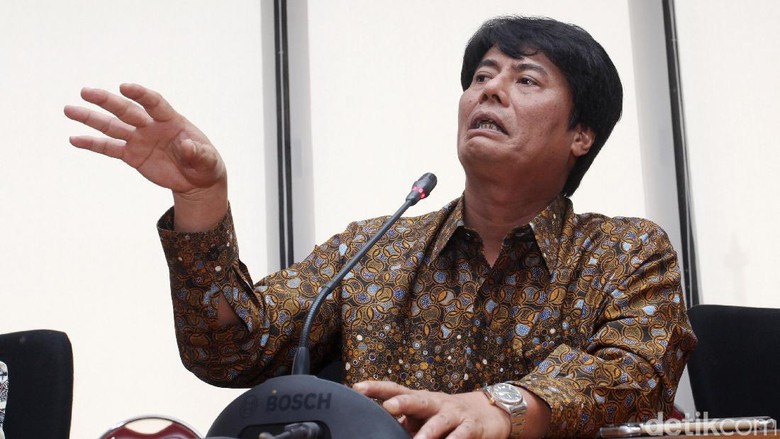 Elia Ditugasi Pemerintah Muluskan Holding BUMN Migas? Elia Ditugasi Pemerintah Muluskan Holding BUMN Migas?