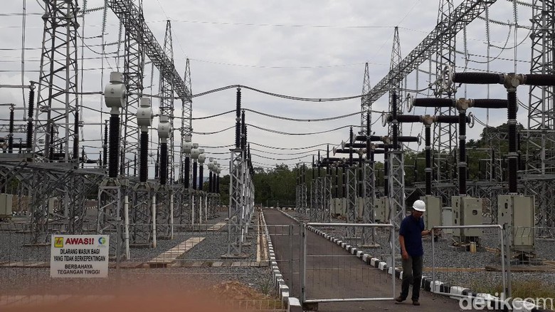 Jokowi Siap Resmikan 8 Proyek Listrik di Kalimantan Hari Ini Jokowi Siap Resmikan 8 Proyek Listrik di Kalimantan Hari Ini