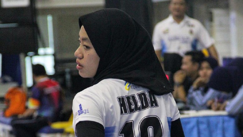 Helda Gustiara Sempat Ragu Tampil di Atas Lapangan dengan Berhijab Helda Gustiara Sempat Ragu Tampil di Atas Lapangan dengan Berhijab