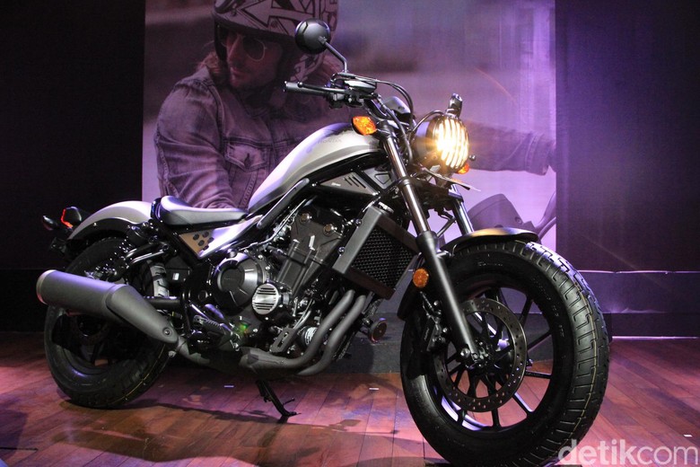 Ini Alasan Honda Ngotot Fokus Bermain di Pasar Moge Ini Alasan Honda Ngotot Fokus Bermain di Pasar Moge