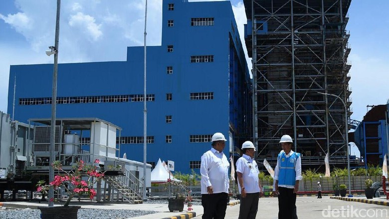 Listrik Desa di Kalbar Ini Tak Lagi Byar Pet 6 Kali Seminggu Listrik Desa di Kalbar Ini Tak Lagi Byar Pet 6 Kali Seminggu