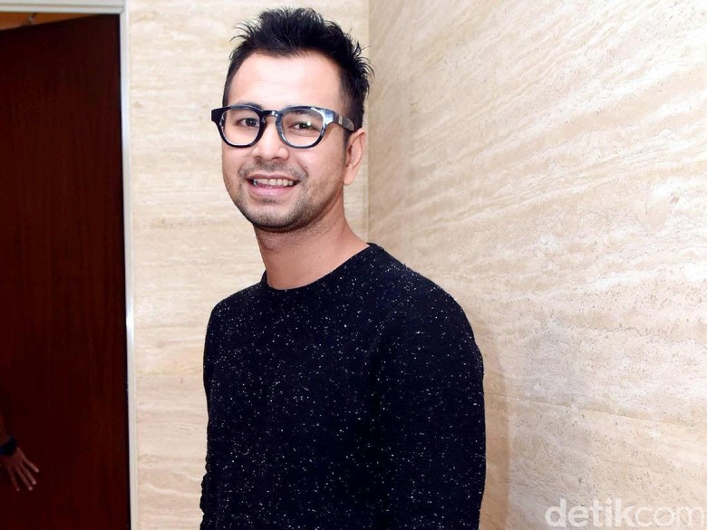 Ketimbang Bikin Berita Hoax, Raffi Ahmad Ajak Jutaan Pengikutnya Bisnis Ketimbang Bikin Berita Hoax, Raffi Ahmad Ajak Jutaan Pengikutnya Bisnis