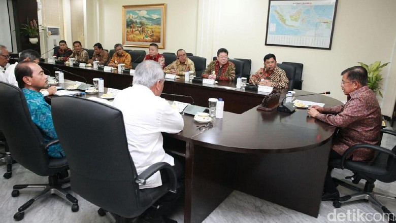 Bertemu JK, Apersi Lapor Akan Bangun 120 Ribu Rumah Murah di 2017 Bertemu JK, Apersi Lapor Akan Bangun 120 Ribu Rumah Murah di 2017