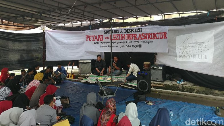 Warga Gusuran Bandara Kertajati Minta Dukungan Mahasiswa Cirebon Warga Gusuran Bandara Kertajati Minta Dukungan Mahasiswa Cirebon