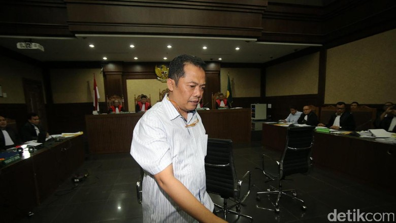 Adik Ipar Jokowi Sebut Pertemuan dengan Dirjen Pajak Diatur Rudi Adik Ipar Jokowi Sebut Pertemuan dengan Dirjen Pajak Diatur Rudi