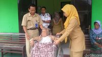 Kisah Nenek Sendrong yang Berusia 125 Tahun dan Hidup Sebatang Kara