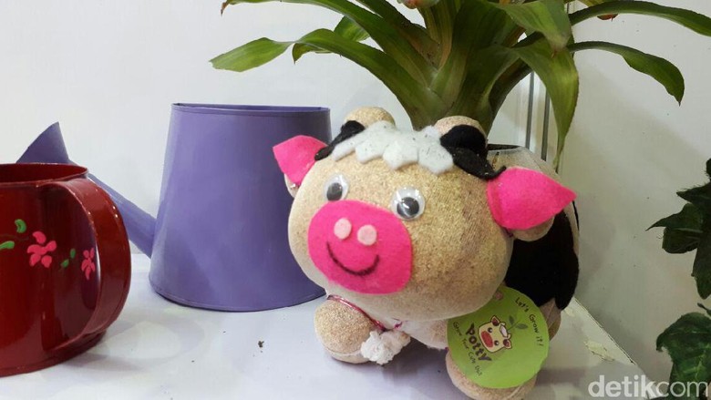 Bikin Pot Berbentuk Boneka, Wanita Ini Raup Omzet Rp 60 Juta/Bulan Bikin Pot Berbentuk Boneka, Wanita Ini Raup Omzet Rp 60 Juta/Bulan
