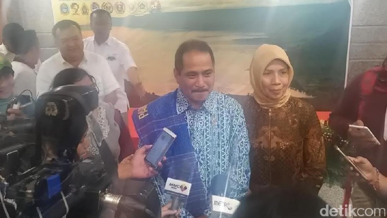 Foto: Menpar Arief Yahya dan Wakil Gubernur Sumut Nurhajizah (Randy/detikTravel) Foto: Menpar Arief Yahya dan Wakil Gubernur Sumut Nurhajizah (Randy/detikTravel)
