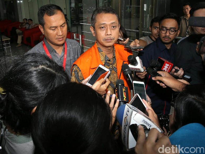 Kode Handang ke Ajudan Dirjen Pajak: Mau Ambil Cetakan Undangan Kode Handang ke Ajudan Dirjen Pajak: Mau Ambil Cetakan Undangan
