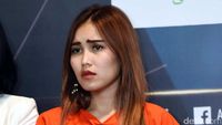 Ayu Ting Ting Kok Jambak dan Tendang Ruben Onsu?