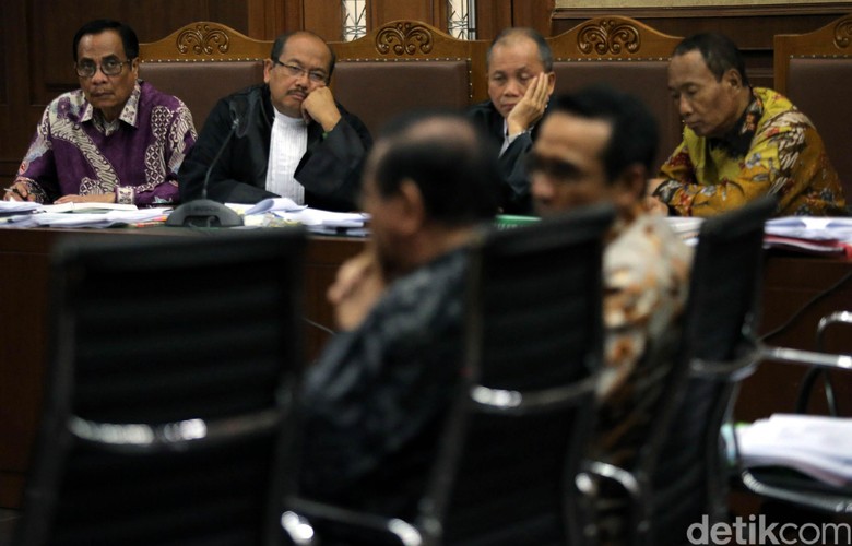 2 Terdakwa Kasus Korupsi e-KTP akan Hadapi Tuntutan 22 Juni 2 Terdakwa Kasus Korupsi e-KTP akan Hadapi Tuntutan 22 Juni