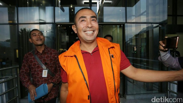 Samsu Umar Diizinkan Hakim Dilantik Jadi Bupati Buton Samsu Umar Diizinkan Hakim Dilantik Jadi Bupati Buton
