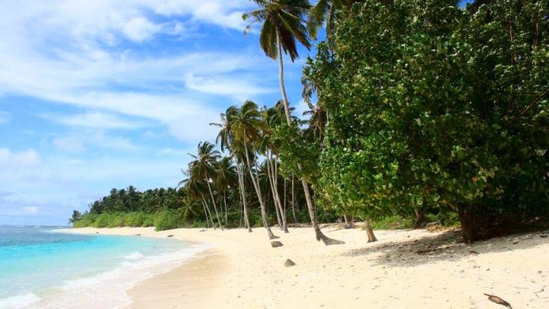 Kecantikan Pantai Katiet di Mentawai, Sumbar (Imran Rusli/dTraveler) Kecantikan Pantai Katiet di Mentawai, Sumbar (Imran Rusli/dTraveler)