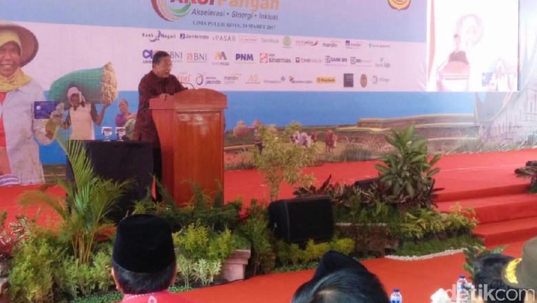 Darmin Minta Gubernur Sumbar Petakan Sawah Pakai Google Maps Darmin Minta Gubernur Sumbar Petakan Sawah Pakai Google Maps