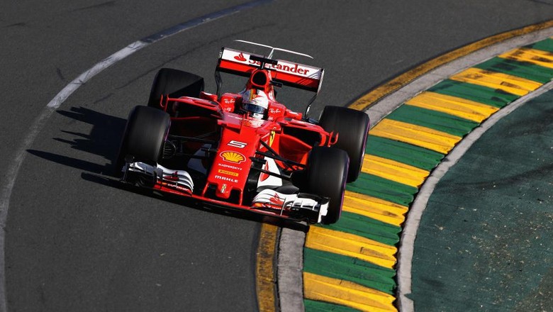 Ferrari Memulai Musim dengan Kemenangan Lewat Aksi Vettel Ferrari Memulai Musim dengan Kemenangan Lewat Aksi Vettel