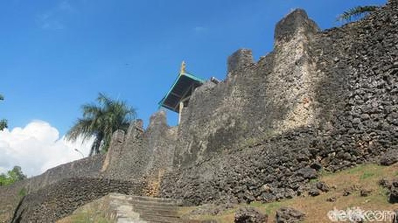 Benteng Keraton Buton, benteng terluas di dunia (Afif/detikTravel) Benteng Keraton Buton, benteng terluas di dunia (Afif/detikTravel)