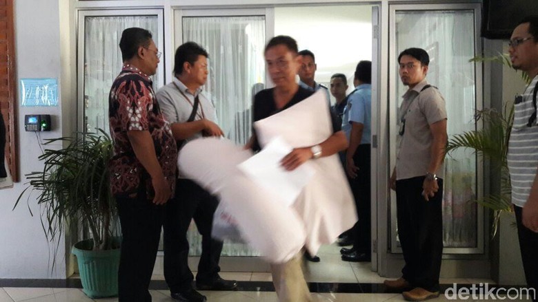 Penunggak Pajak Rp 6,5 M Ini Dijebloskan ke Nusakambangan Penunggak Pajak Rp 6,5 M Ini Dijebloskan ke Nusakambangan