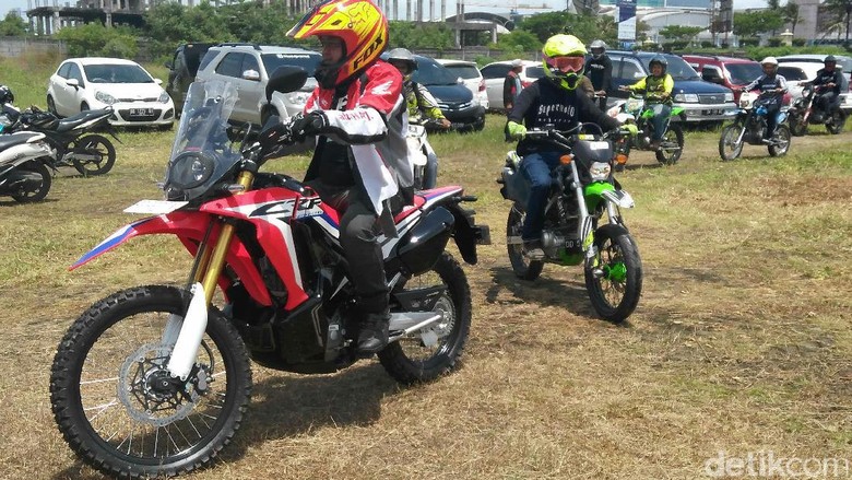 Honda Ajak Komunitas Trail Uji Ketangkasan dengan CRF250Rally Honda Ajak Komunitas Trail Uji Ketangkasan dengan CRF250Rally