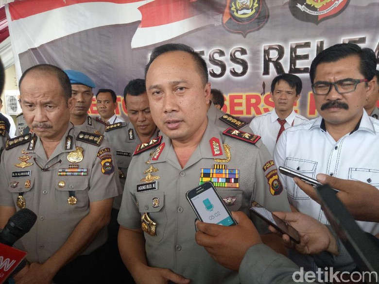 Brigadir K Buka Suara soal Alasan Tembaki Mobil 1 Keluarga Brigadir K Buka Suara soal Alasan Tembaki Mobil 1 Keluarga