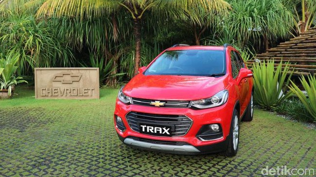 Mengetes SUV Kecil Buatan Amerika di Pulau Dewata Mengetes SUV Kecil Buatan Amerika di Pulau Dewata