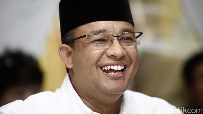Anies Baswedan Hadiri Acara Milad FPI di Stadion Muara Kamal Anies Baswedan Hadiri Acara Milad FPI di Stadion Muara Kamal