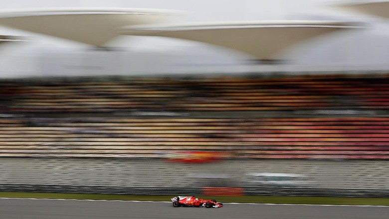 Vettel-Raikkonen Bawa Ferrari Pimpin Latihan Bebas Ketiga Vettel-Raikkonen Bawa Ferrari Pimpin Latihan Bebas Ketiga