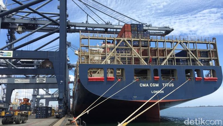 Kini Kapal Raksasa Bersandar Seminggu Sekali di Priok Kini Kapal Raksasa Bersandar Seminggu Sekali di Priok