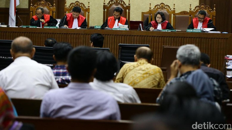 Jaksa KPK Hadirkan 6 Saksi Sidang e-KTP Termasuk Hotma Sitompul