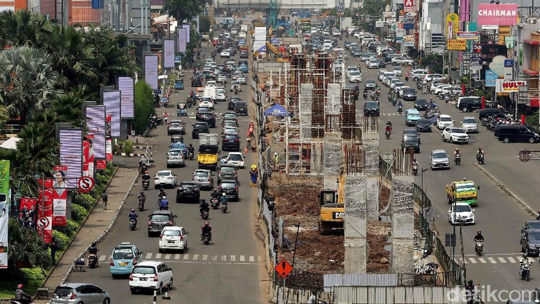 Ahok: Pembangunan LRT Harus Dipercepat Ahok: Pembangunan LRT Harus Dipercepat