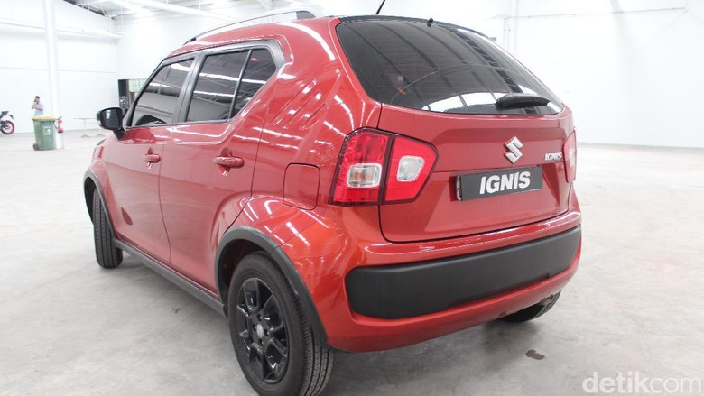 Intip Fitur Suzuki Ignis, Mobil Kecil Konsumsi BBM 23,44 Km/Liter Intip Fitur Suzuki Ignis, Mobil Kecil Konsumsi BBM 23,44 Km/Liter