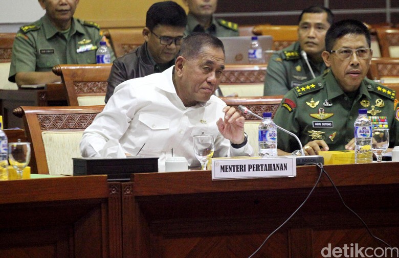 Minta Semua Pihak Hadapi ISIS, Menhan: Jangan Kita Anggap Sepele Minta Semua Pihak Hadapi ISIS, Menhan: Jangan Kita Anggap Sepele