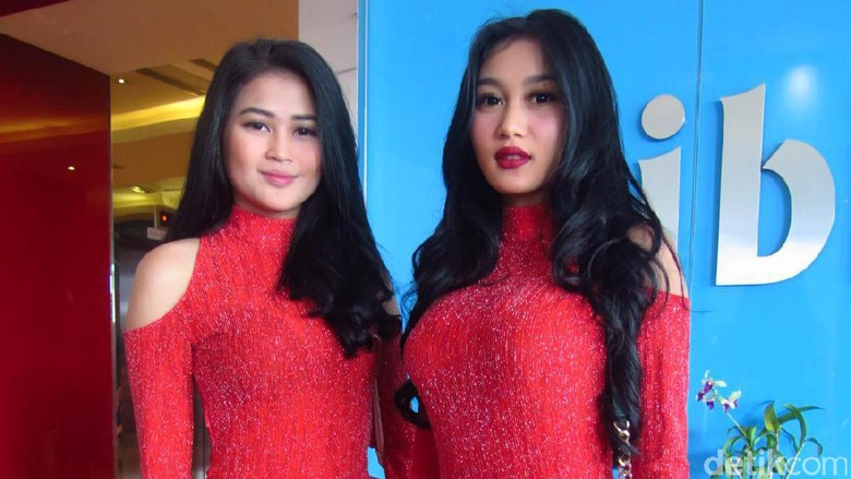 Duo Serigala Tak Tolak Tawaran Stripping Duo Serigala Tak Tolak Tawaran Stripping