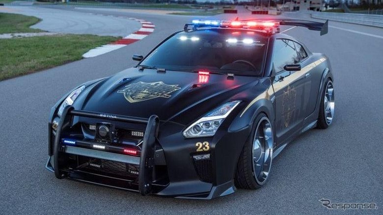 Copzilla, Ketika Godzilla Jadi Mobil Polisi Copzilla, Ketika Godzilla Jadi Mobil Polisi
