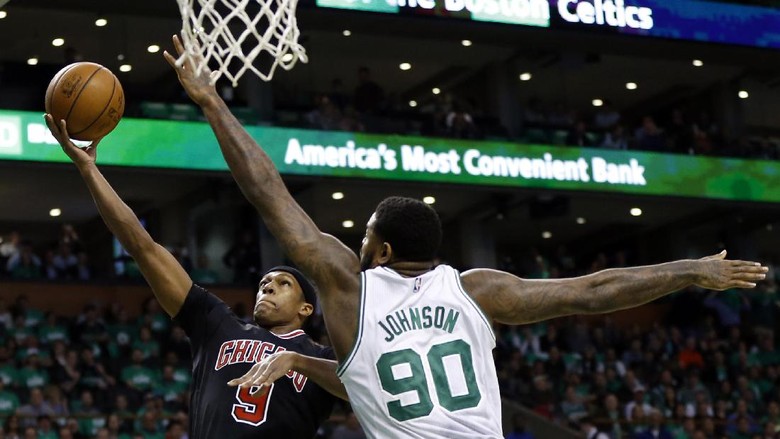 Seruduk Celtics Lagi, Bulls Kini Unggul 2-0 Seruduk Celtics Lagi, Bulls Kini Unggul 2-0