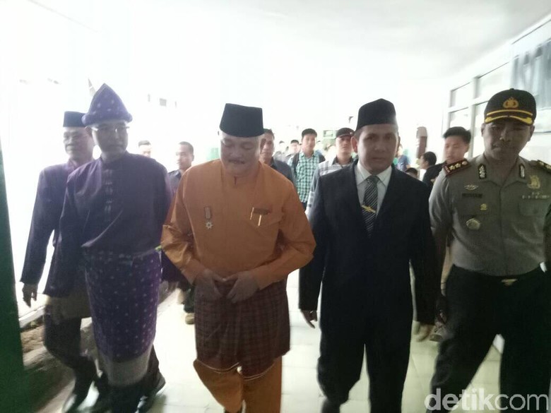 Simpati Gubernur Sumsel dan Wali Kota untuk Korban Penembakan Simpati Gubernur Sumsel dan Wali Kota untuk Korban Penembakan
