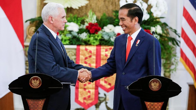 Wapres AS Bawa Pesan Donald Trump untuk Jokowi, Apa Isinya? Wapres AS Bawa Pesan Donald Trump untuk Jokowi, Apa Isinya?