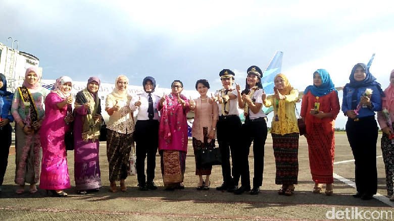 Terbang Bersama Srikandi di Hari Kartini Terbang Bersama Srikandi di Hari Kartini