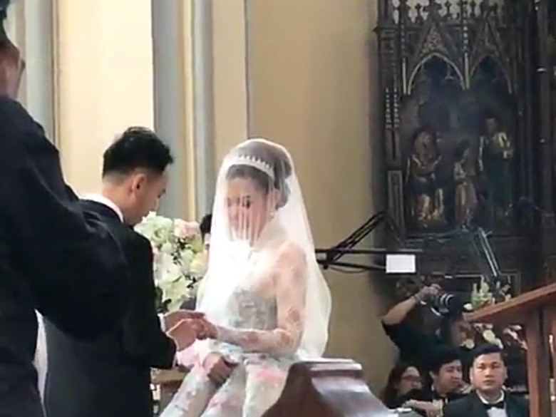 Selamat, Olga Lydia dan Aris Utama Resmi Menikah Selamat, Olga Lydia dan Aris Utama Resmi Menikah