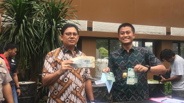Jelang Puasa, Polisi Tangkap Penimbun 15 Ton Minyak Curah Jelang Puasa, Polisi Tangkap Penimbun 15 Ton Minyak Curah