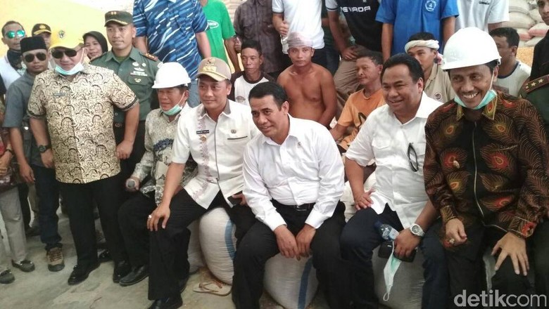 Cerita Mentan Dibujuk Rachmat Gobel Kunjungi Gorontalo Cerita Mentan Dibujuk Rachmat Gobel Kunjungi Gorontalo